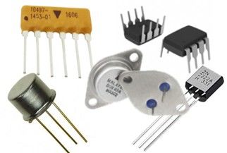 El encapsulado o empaque de circuito integrado, en ingles package, es un método para proteger el Circuito Integrado (IC) de daños o corrosión y permitir el fácil manejo y montaje en placas de circuito impreso, dicha protección se logra mediante el uso de materiales plásticos o cerámicos.