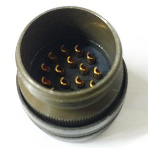 1-2-122C Nombre: CONECTOR HEMBRA 16 PINES DE SOLDAR Referencia: PT06E-6E-20-16s (SR) Marca: AMPHENOL Empaque: 43X27 mm Precio por: Unidad