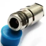 Nombre: CONECTOR TIPO N HEMBRA PARA RG214/RG8 CLAMP Referencia: NH-CL-RG8 Tipo: N  recto Género: hembra (Female Jack) Impedancia: 50 Ohm Rango de frecuencia: DC-11GHz VSWR ≤1.25 @DC-3000MHz Instalación: Reutilizable (Clamp) Cables compatibles: RG8, LMR-400, RG-214 Marca: VICOM Empaque: 4 cm Precio por: Unidad