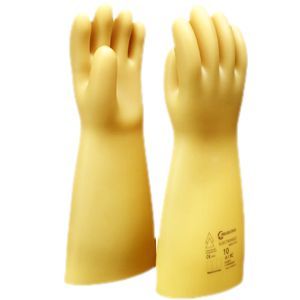 13-4-23B Nombre: KIT GUANTES DIELECTRICOS CLASE 4- Cumple las especificaciones de la norma europea EN60903:2003 y de la norma internacional CEI60903:2002. Contenido del kit: 1 Par de guantes Dieléctricos clase 4 /RC - Longitud disponible: 41 cm - Espesor en mm: 3.6 - Tamaños: 10 - Color de embalaje: Naranja - Tensión máxima de utilización: 36000V - Tensión de prueba: 40000V - Tensión de resistencia: 50000V 1 Par de guantes carnaza - Tamaño: 11 - Material: plena flor de bovino hidrofugado y puño de corteza, tratado con silicona para aumentar su impermeabilidad. 1 Par de guantines antisudoral, blancos. Referencia: 530SG Marca: REGELTEX Empaque: PAR Precio por: Kit