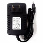 Ac-Dc Adaptador 12v a 1A AC-DC ADAPTADOR 12V A 1A GENERICO Referencia: 12010
