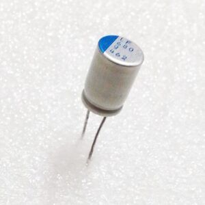 CAPACITOR DE POLIMERO DE ALUMINIO 680UF 4V T/H NICHICON Referencia: PLF0G681MDO1