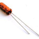 140-MLRL16V10-RC: Capacitor Electrolítico 10uF 16v CAPACITOR ELECTROLITICO 10UF 16V 140-MLRL16V10-RC