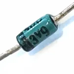 BZX46C3V9: Diodo Zenner 500mw 3.9v DIODO ZENER 500MW 3.9V BZX46C3V9