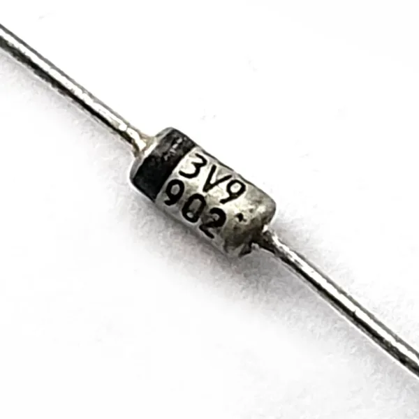 DIODO ZENER 3.9V 0.5W BZX55C3V9 DIODO ZENER 3.9V 0.5W BZX55C3V9